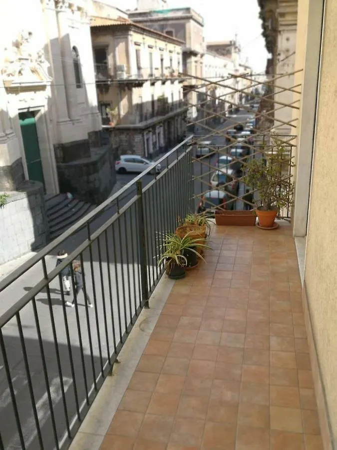 Trinita City Centre - Locazione Turistica Affitto Breve 카타니아 0*,  이탈리아